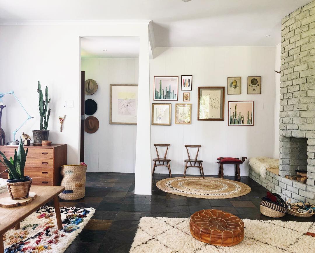 15. Keep Brick and Slate With Woven Accents