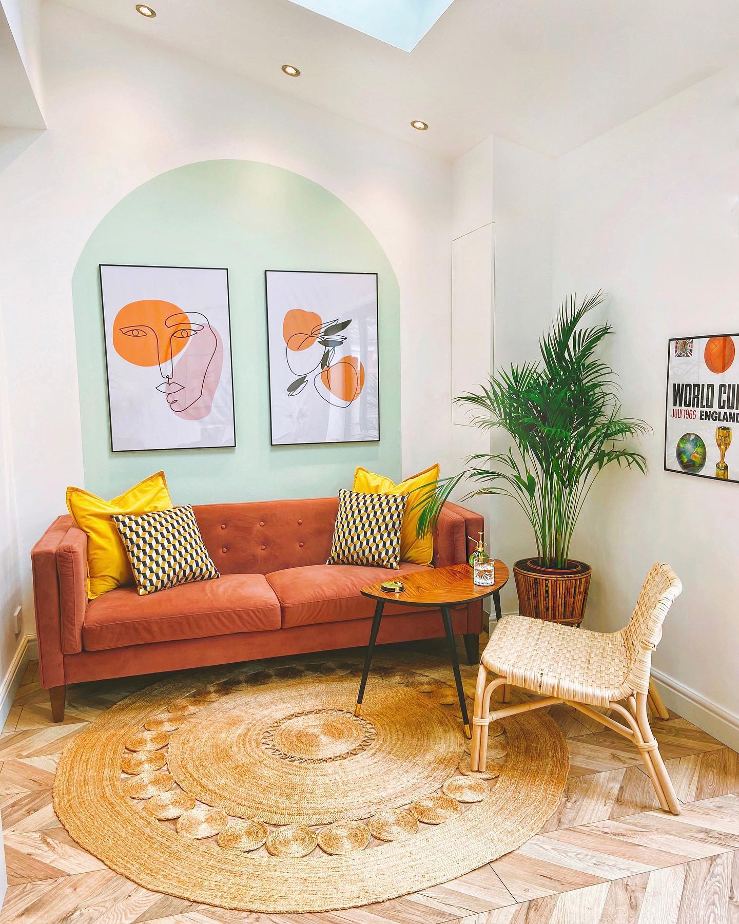 A Painted Shape That Frames the Seating