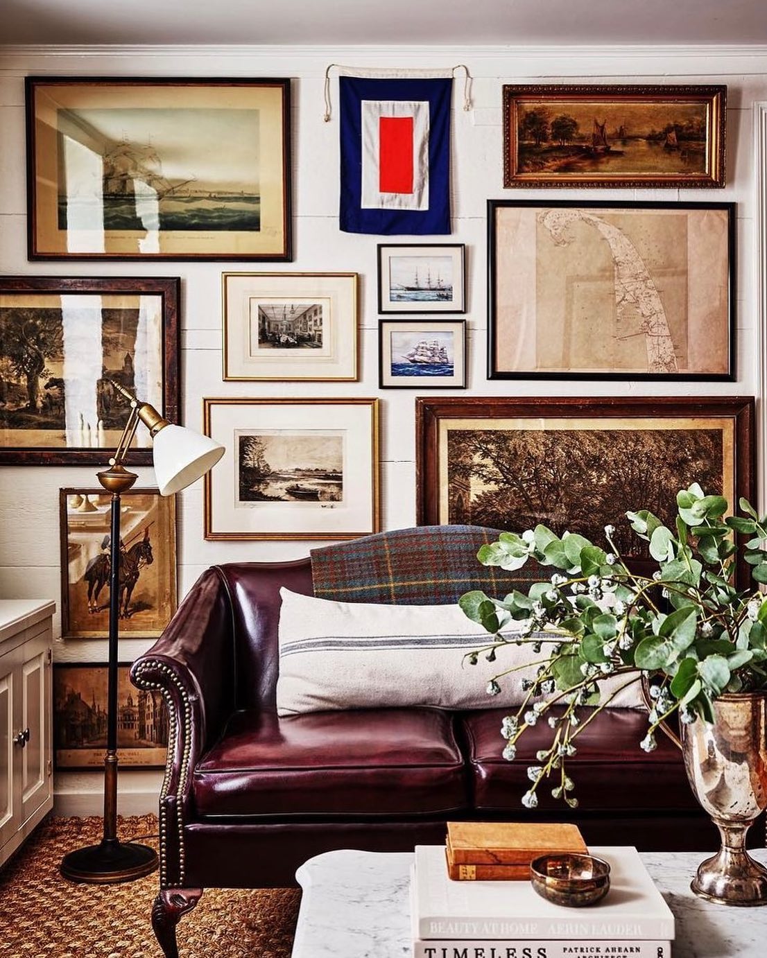13. Unify a Collected Gallery With Repeated Frame Finishes
