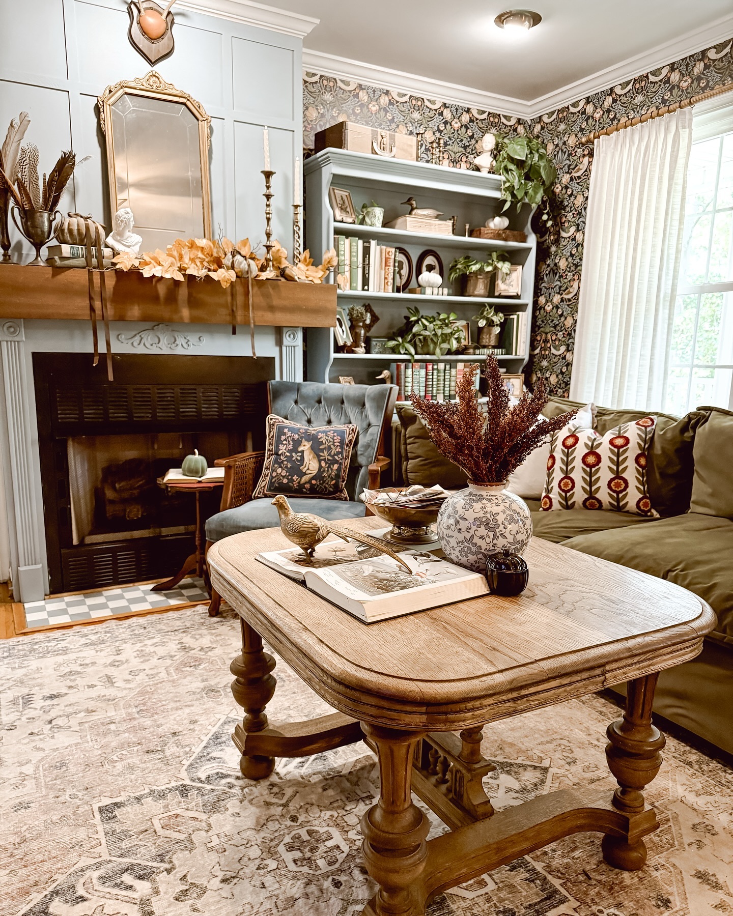 12. Give a Hutch a Living Room Role