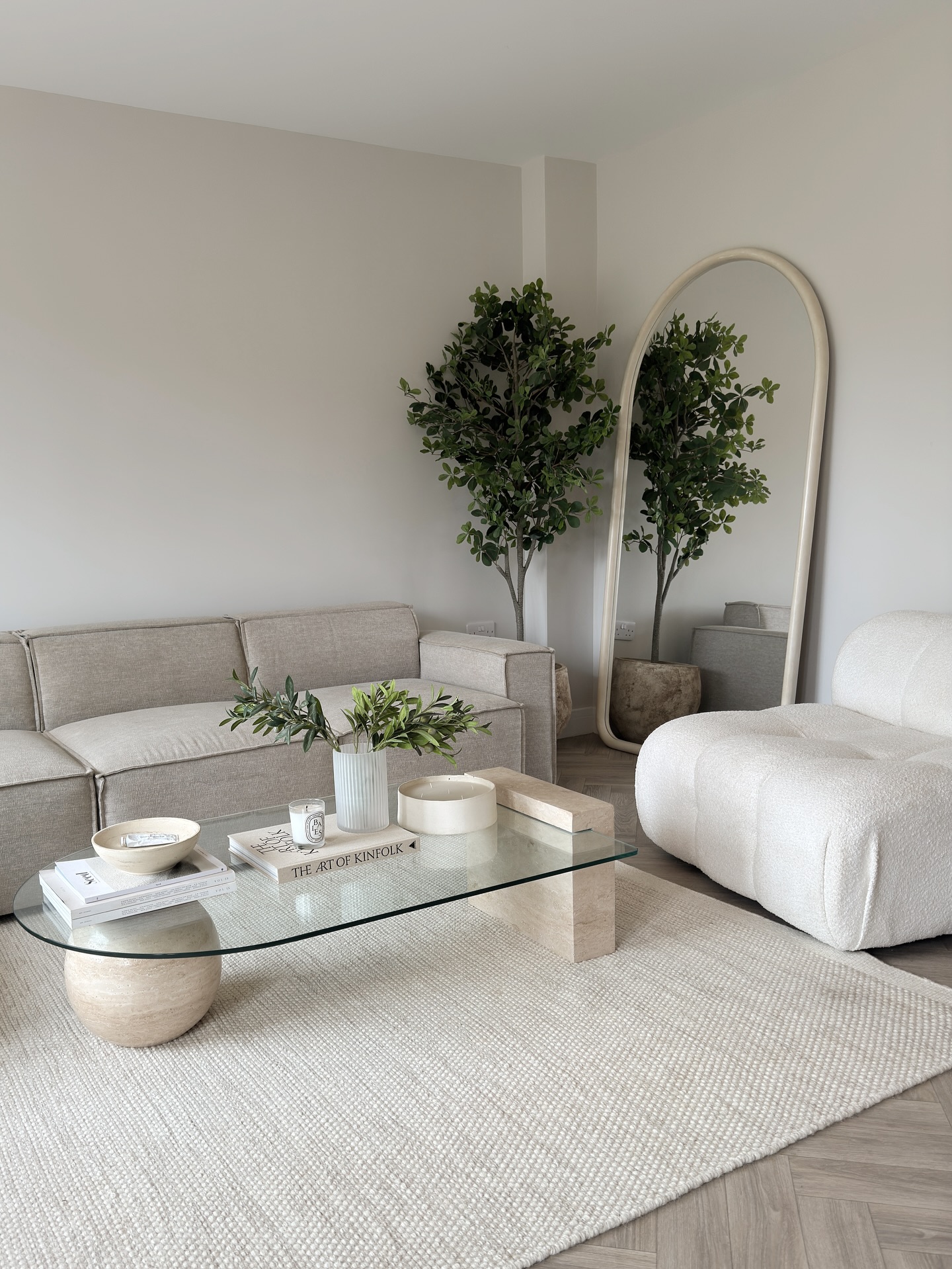 18. Keep a Small Beige Room Visually Open