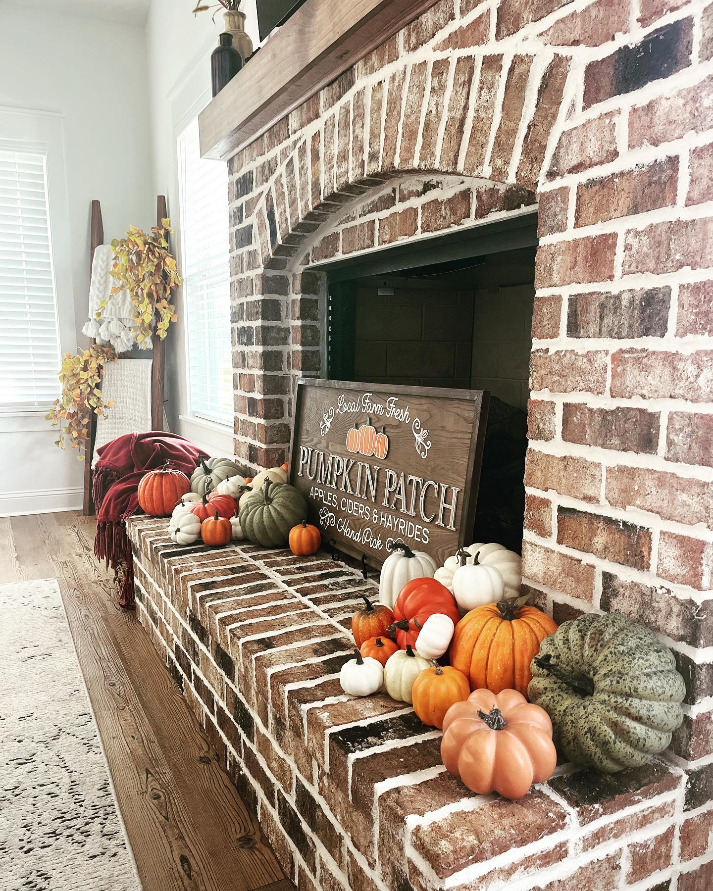 Highlight a Brick Arch With Contrasting Mortar