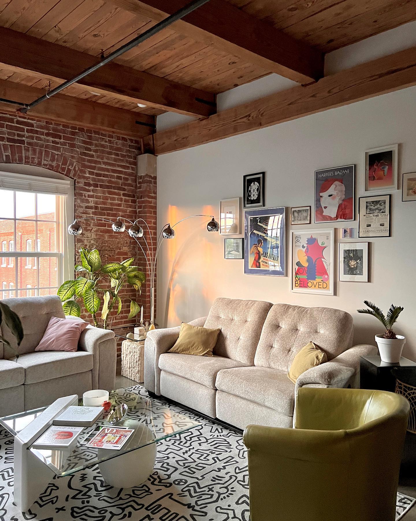 19. Bring Different Seats Into One Conversation Zone