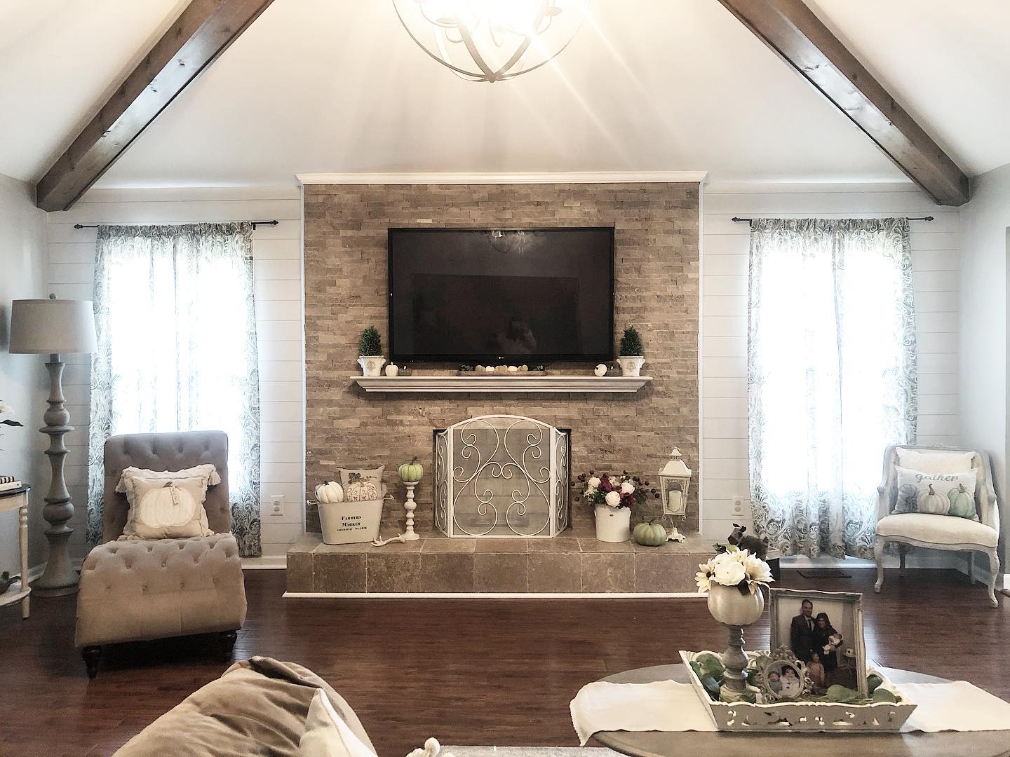 Keep Dark Ceiling Beams Clear Against Pale Walls