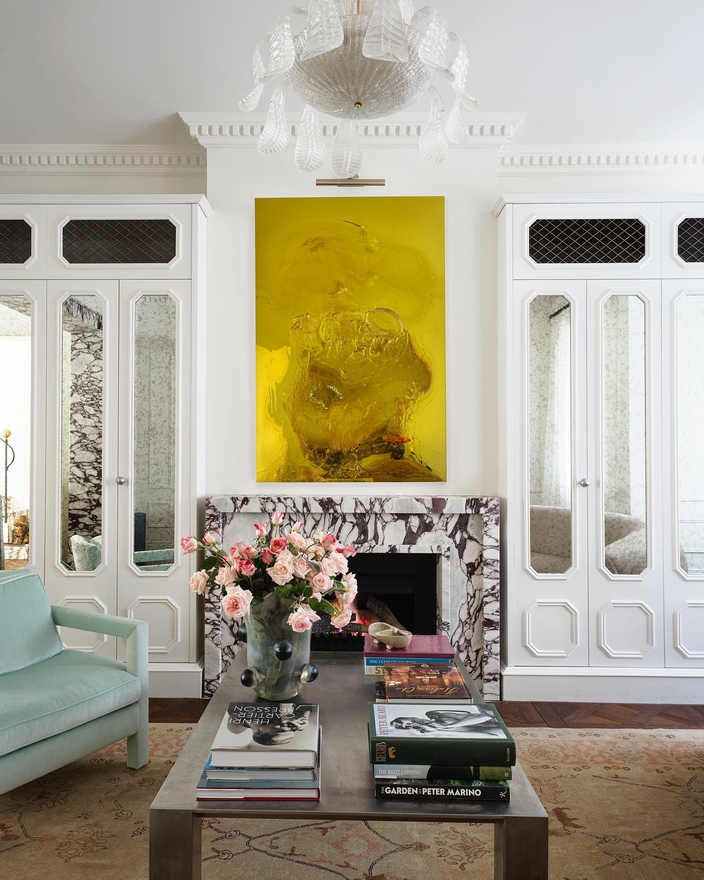 16. Pair Decorative Architecture With Simple Modern Furniture