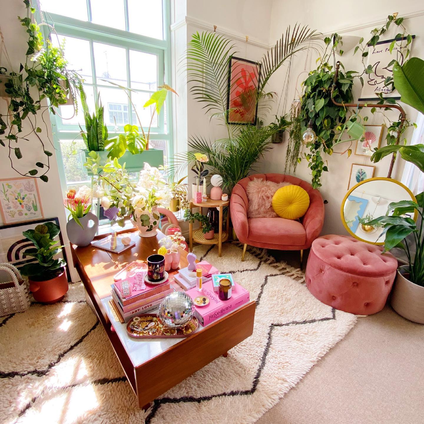 19. Give Window Frames a Fresh Mint Finish