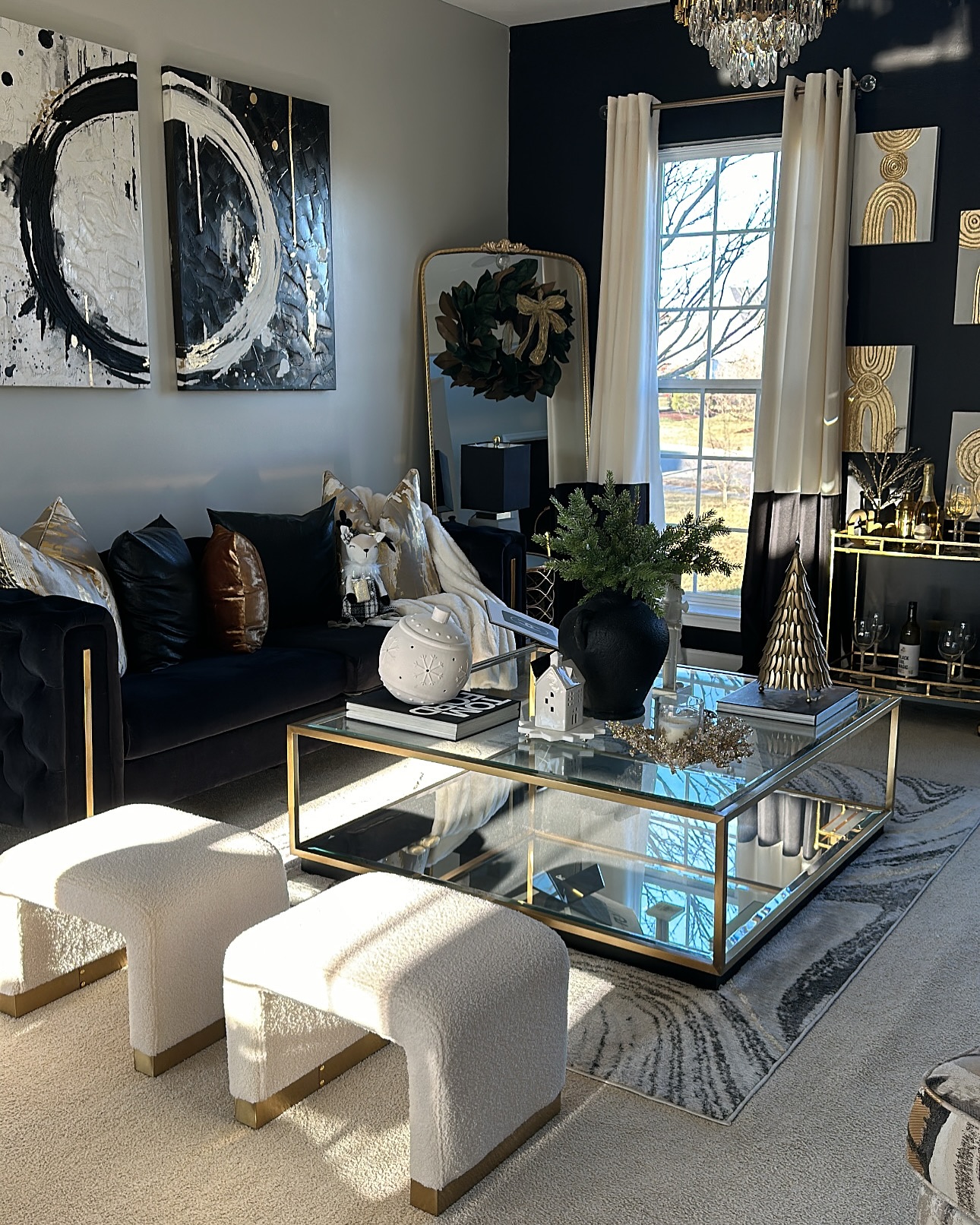 6. Repeat Gold Around a Black Accent Wall