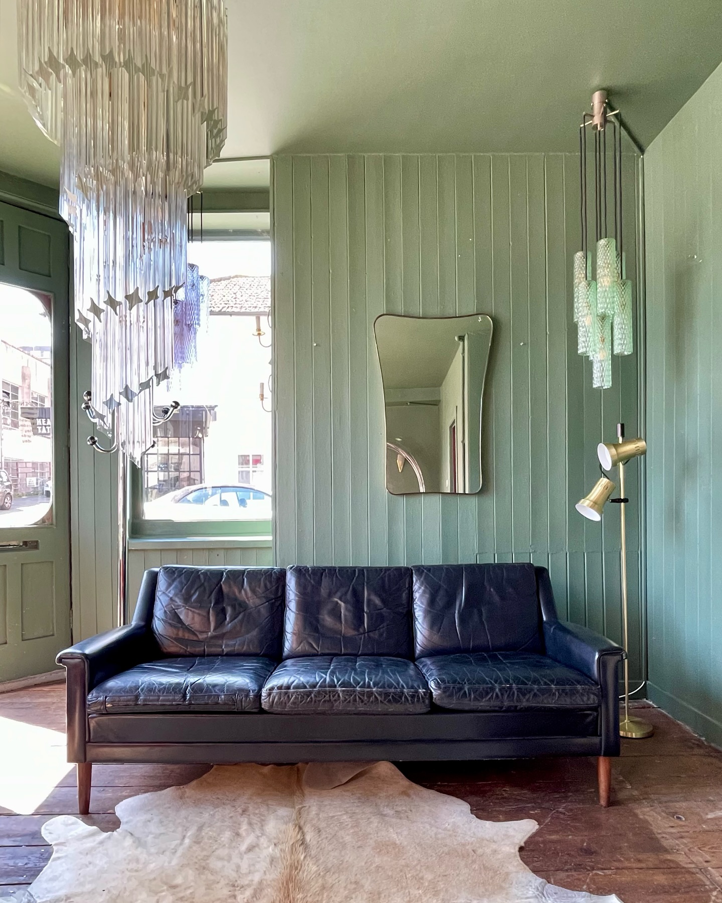 20. Contrast Worn Leather With Decorative Lighting