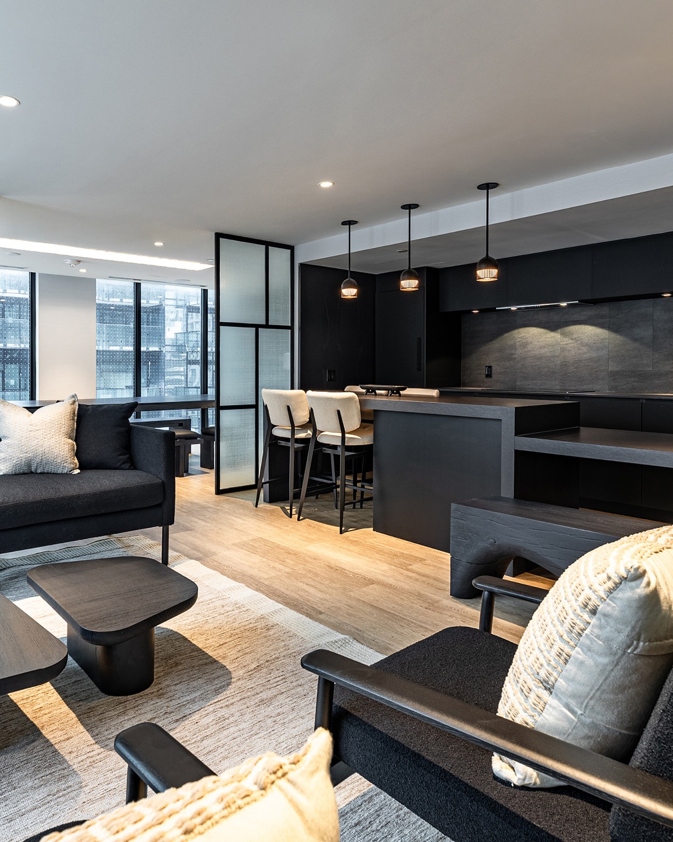 19. Connect an Open Living Area With Repeated Black