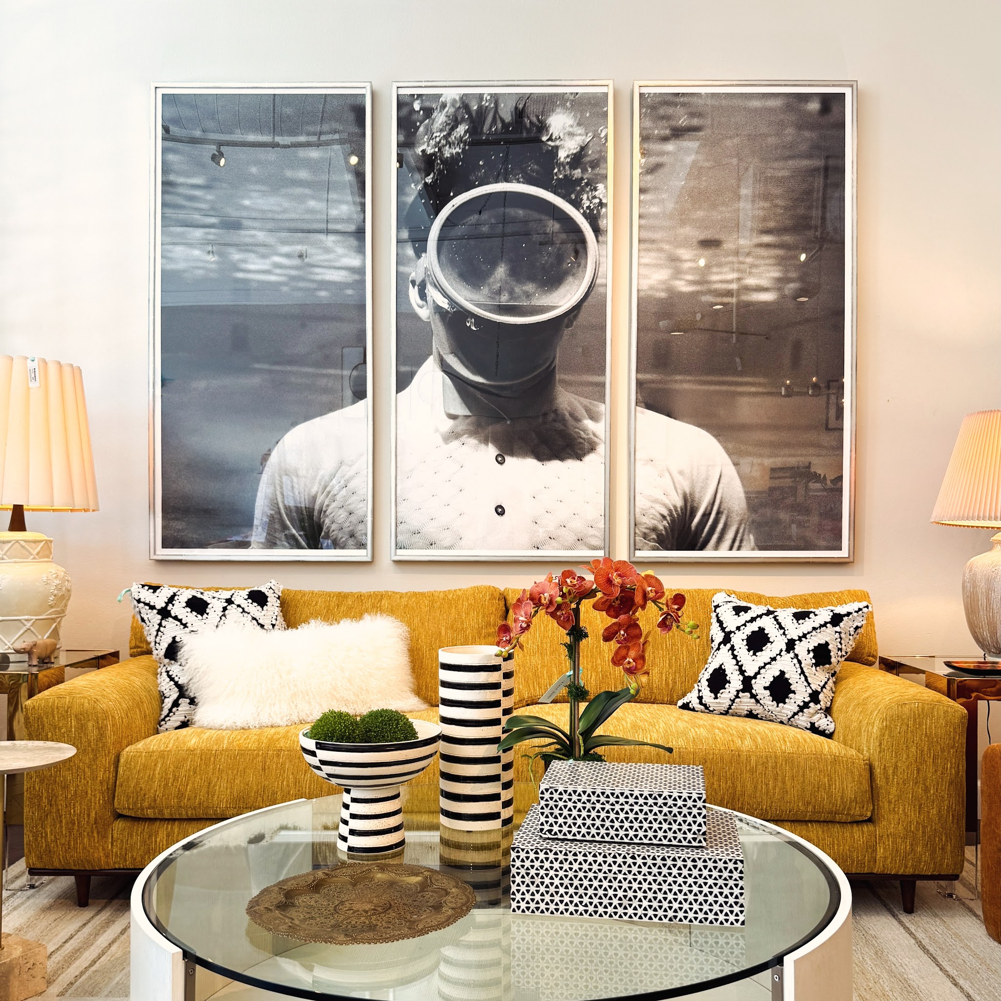 9. Combine a Mustard Sofa With Graphic Texture and Chrome