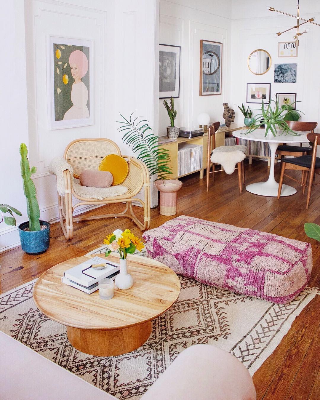 11. Mark the Lounge Area With a Patterned Rug