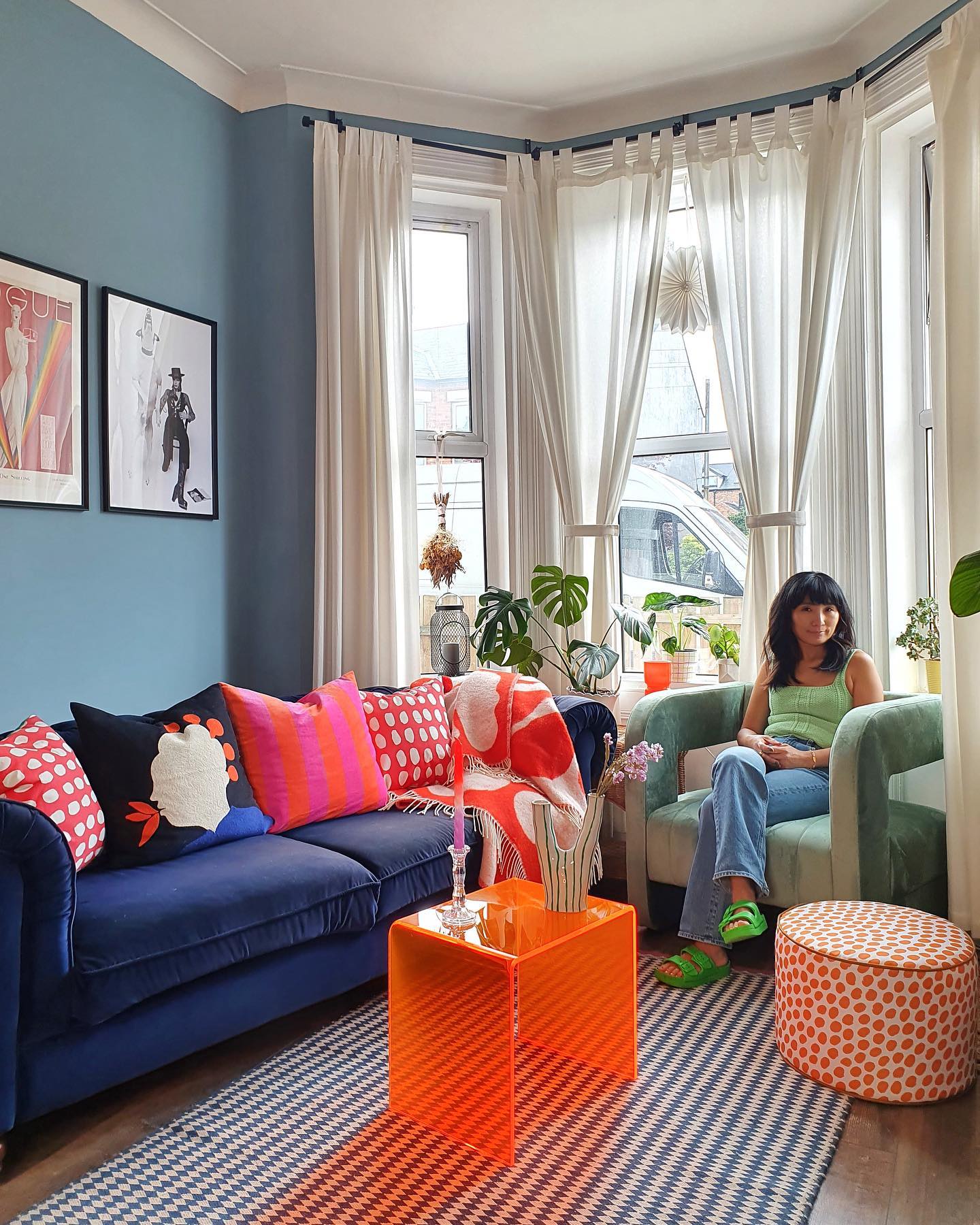 13. Use a Transparent Table Over a Patterned Rug