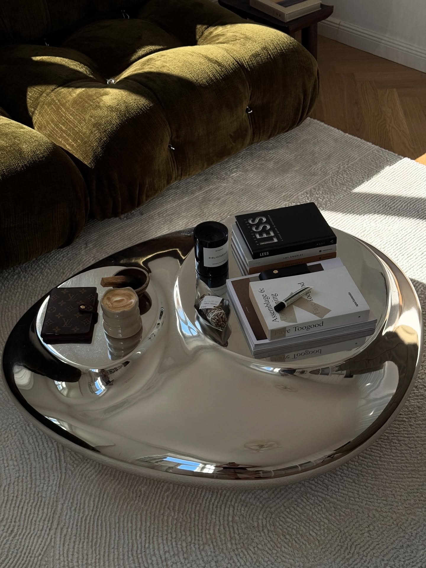 6. Let a Reflective Shape Carry the Styling