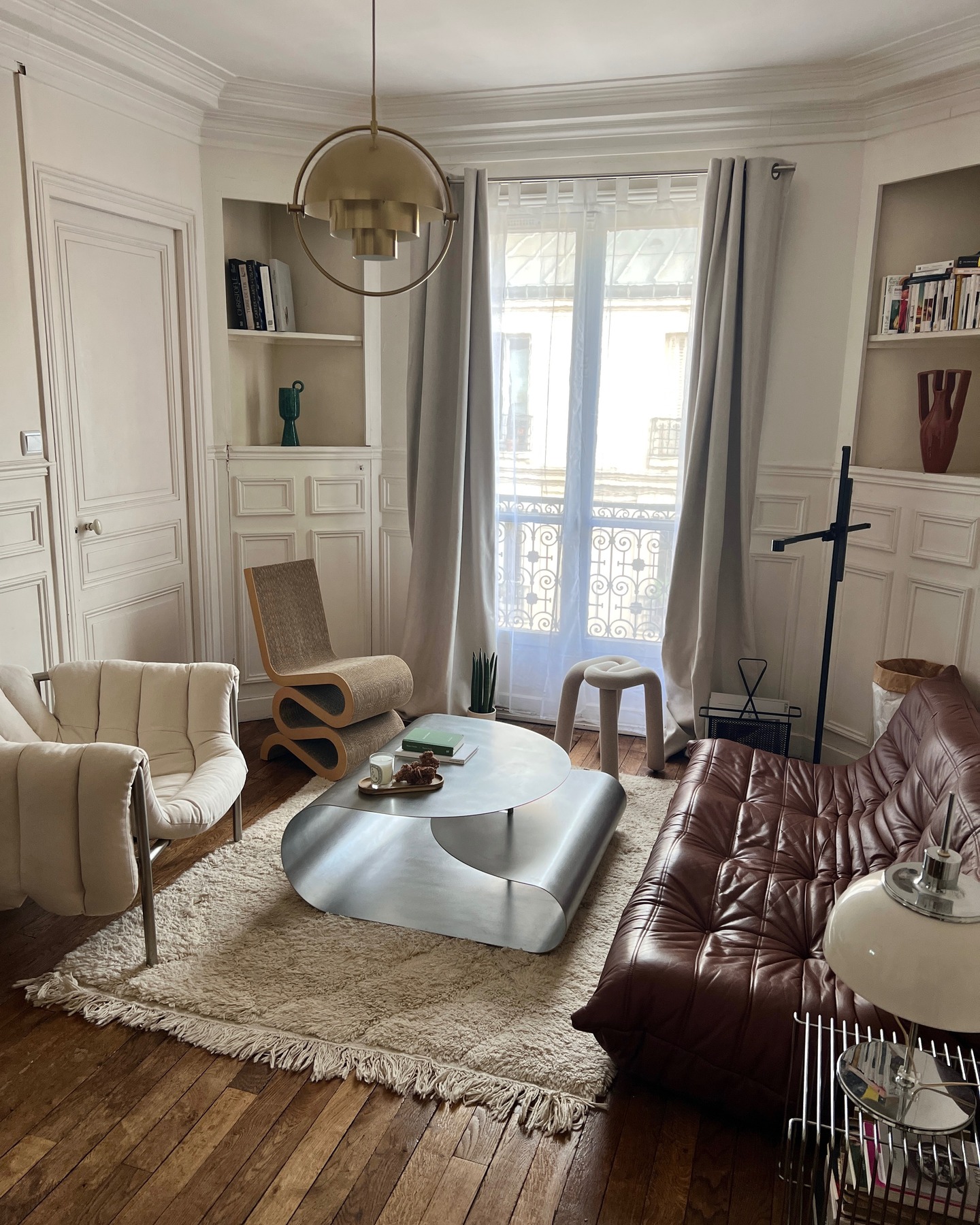 7. Set a Sculptural Table in a Traditional Room