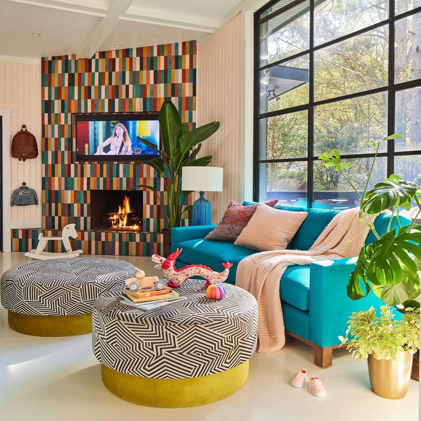 8. Turn the Fireplace Into a Color Feature