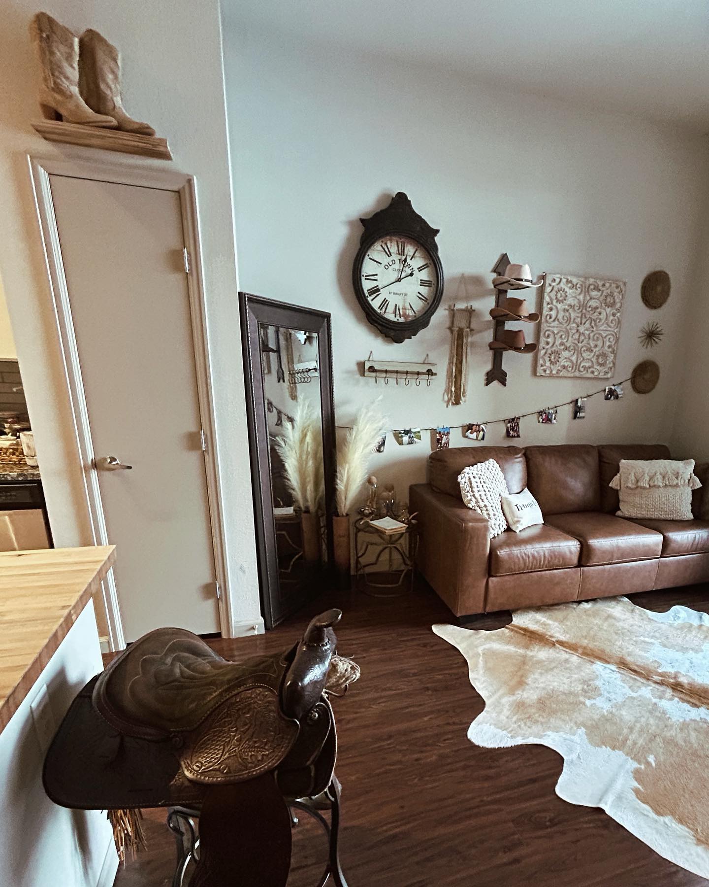 14. Build a Personal Western Display Around Brown Leather