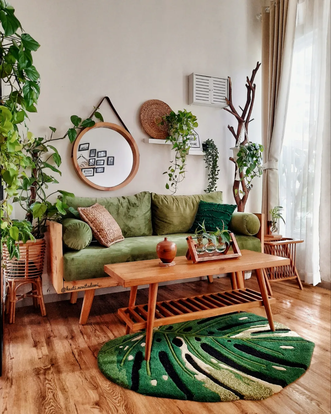 6. Make Leaf Green and Warm Wood the Main Ingredients