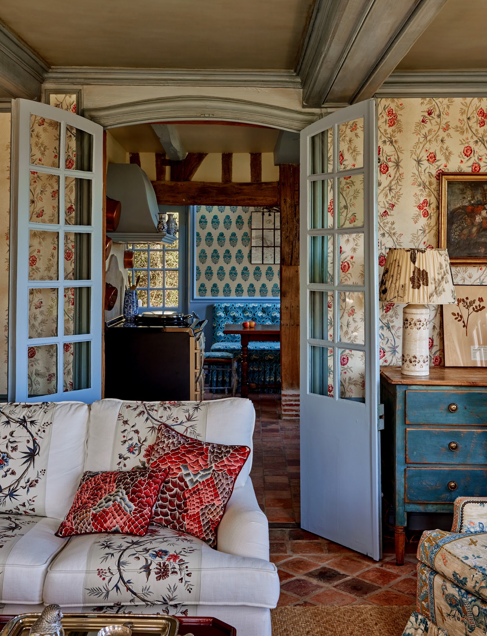 12. Layer Patterns Across Connected Rooms