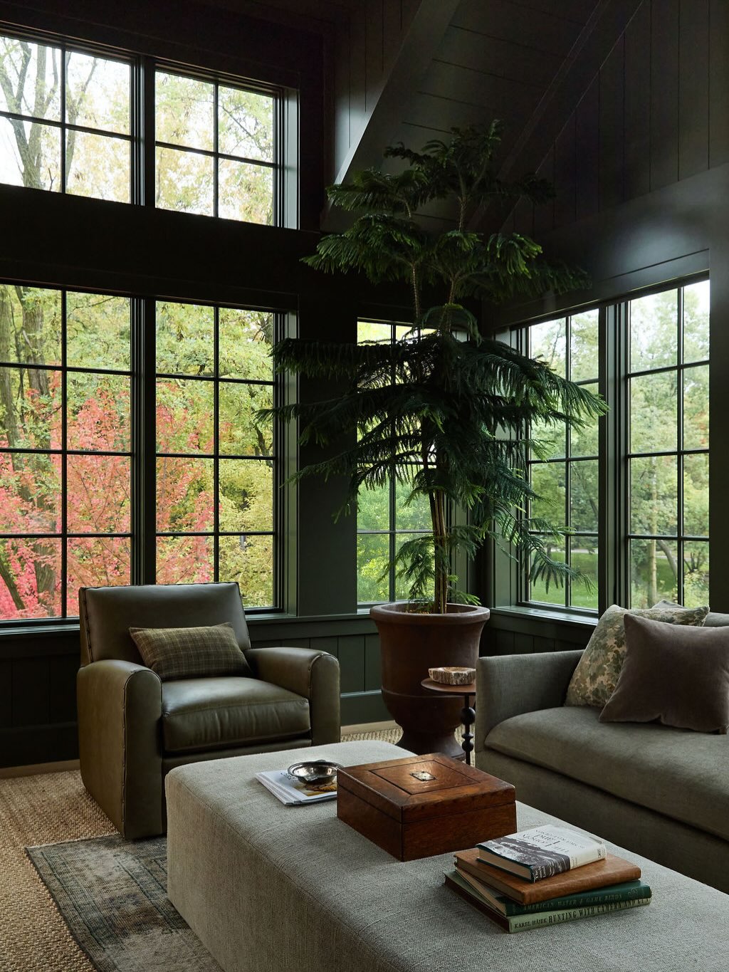 15. Connect Window Trim and Paneling With a Dark Color