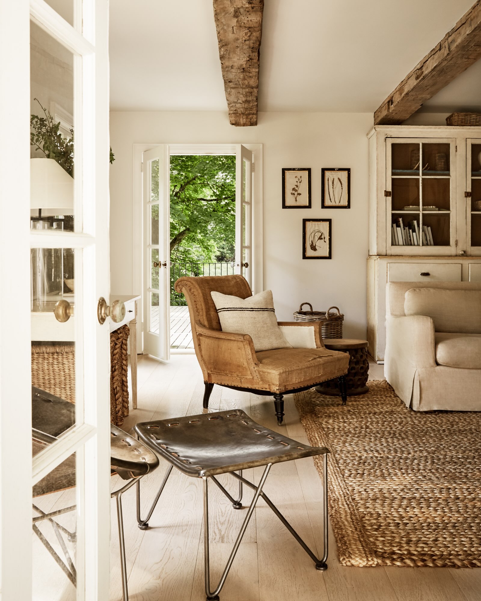 16. Add Extra Seating With Slender Stools
