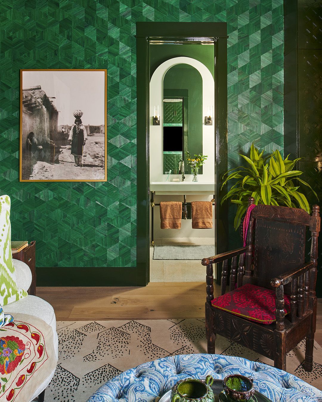 4. Give Green Wallpaper a Solid Frame