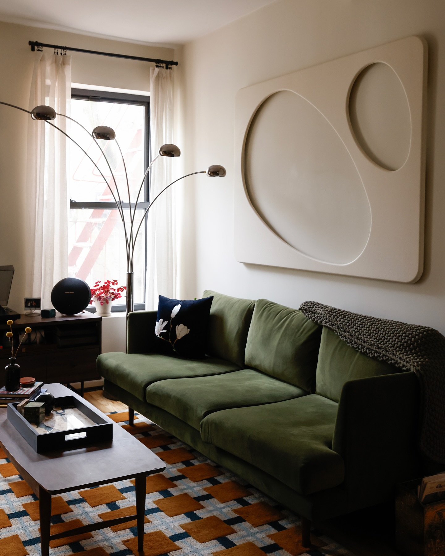 8. Let a Green Sofa Lead a Neutral Room