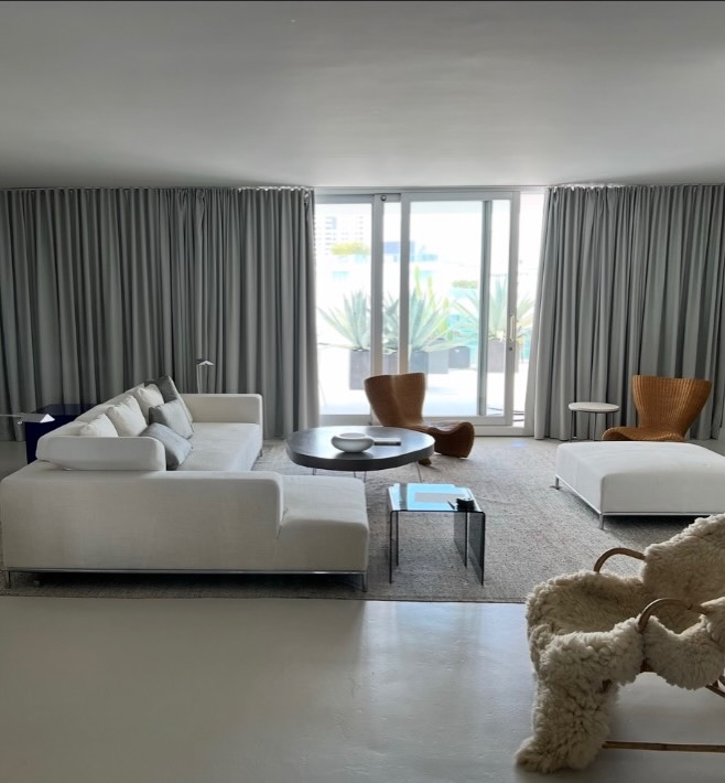 20. Create Modern Formality With a Restrained Layout