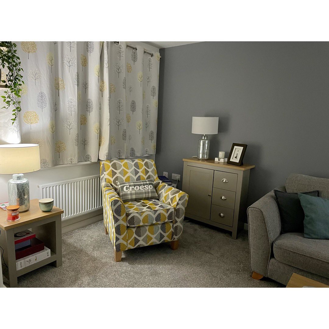 16. A Patterned Chair That Connects the Palette
