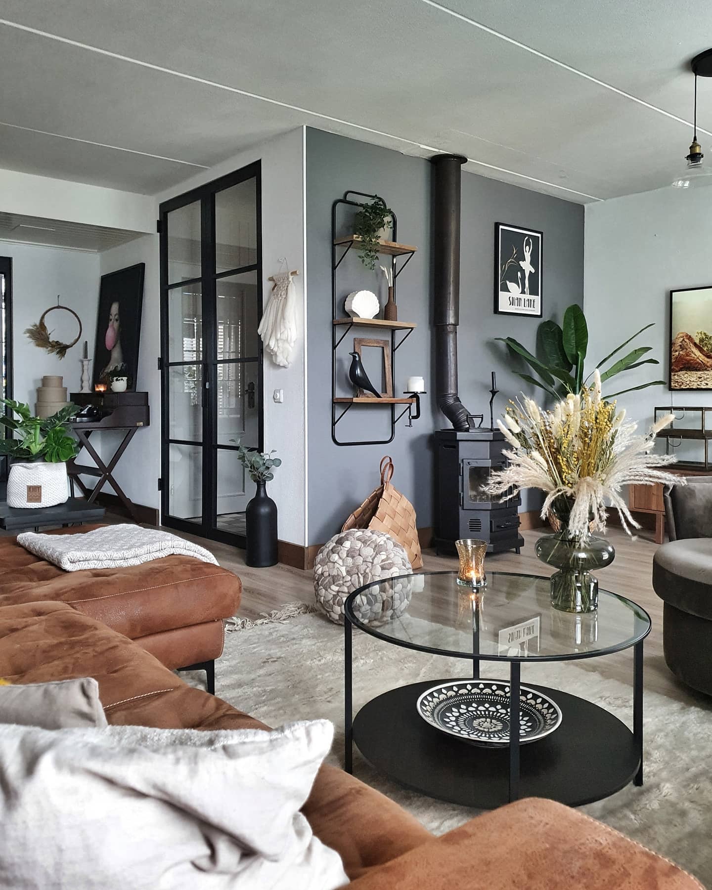 5. Use Glass Doors to Carry an Industrial Rhythm