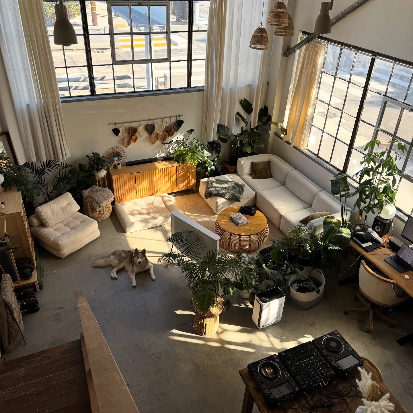 17. Frame Low Seating with Factory Windows