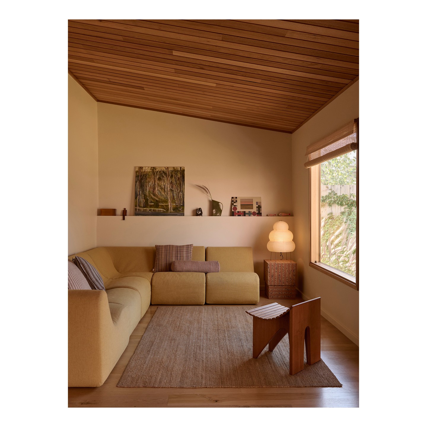 15. Balance a Wood Ceiling With Low Seating