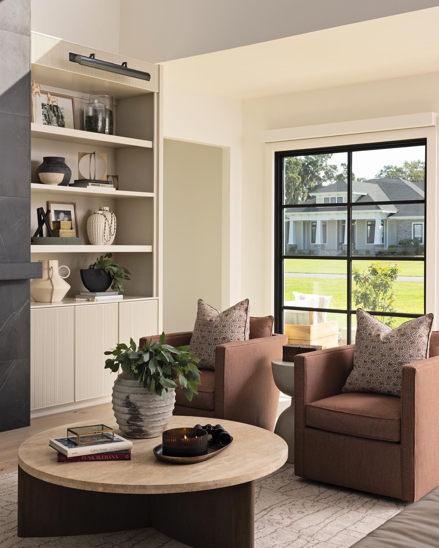 18. Round Off a Compact Conversation Area