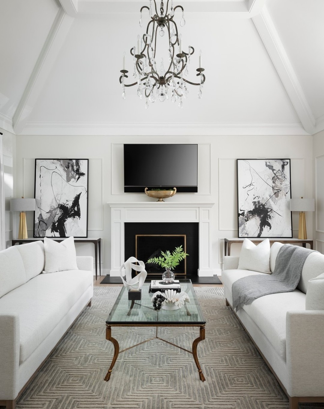 Give a Formal Seating Area a Clear Center Line