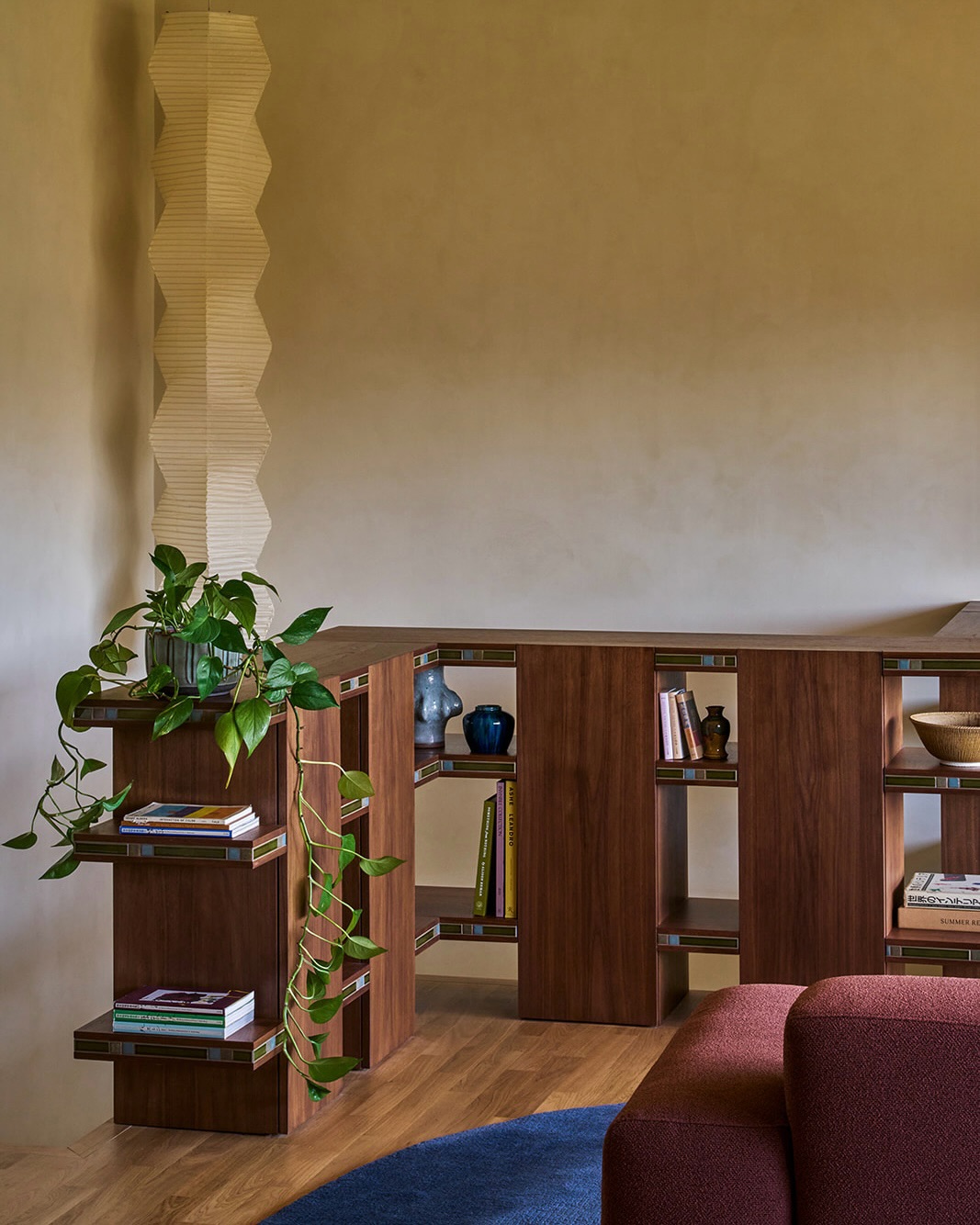 8. Use Low Shelves to Define a Seating Area
