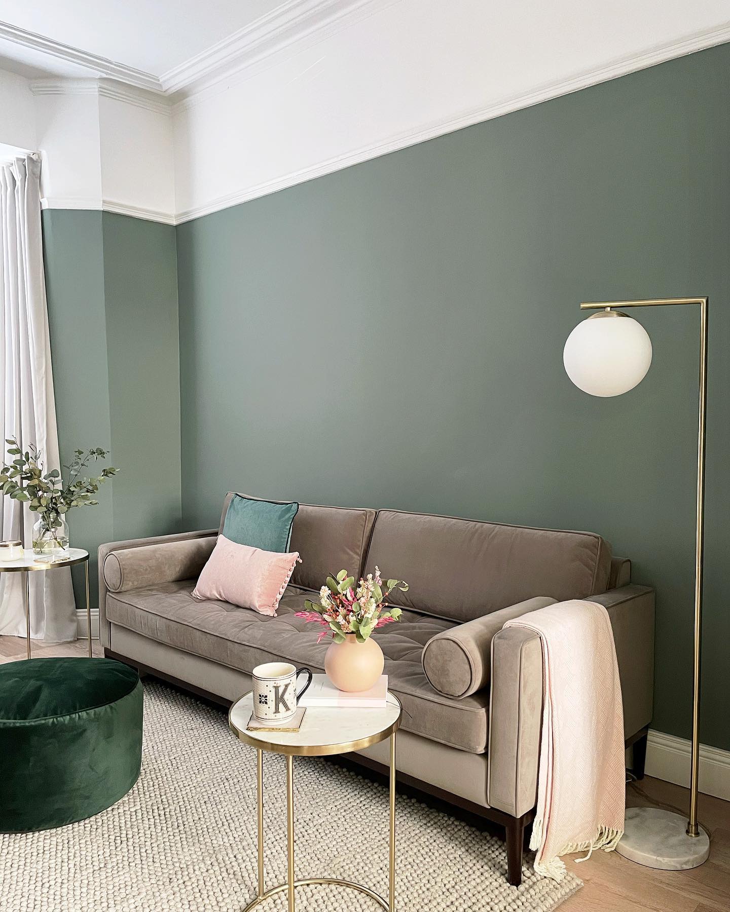 10. Stop Wall Color at the Picture Rail