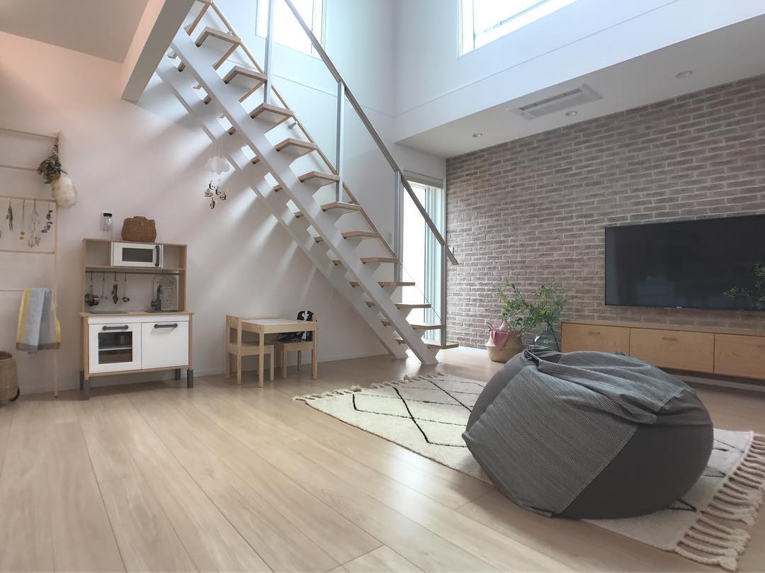 7. Share the Family Room Between Lounging and Play