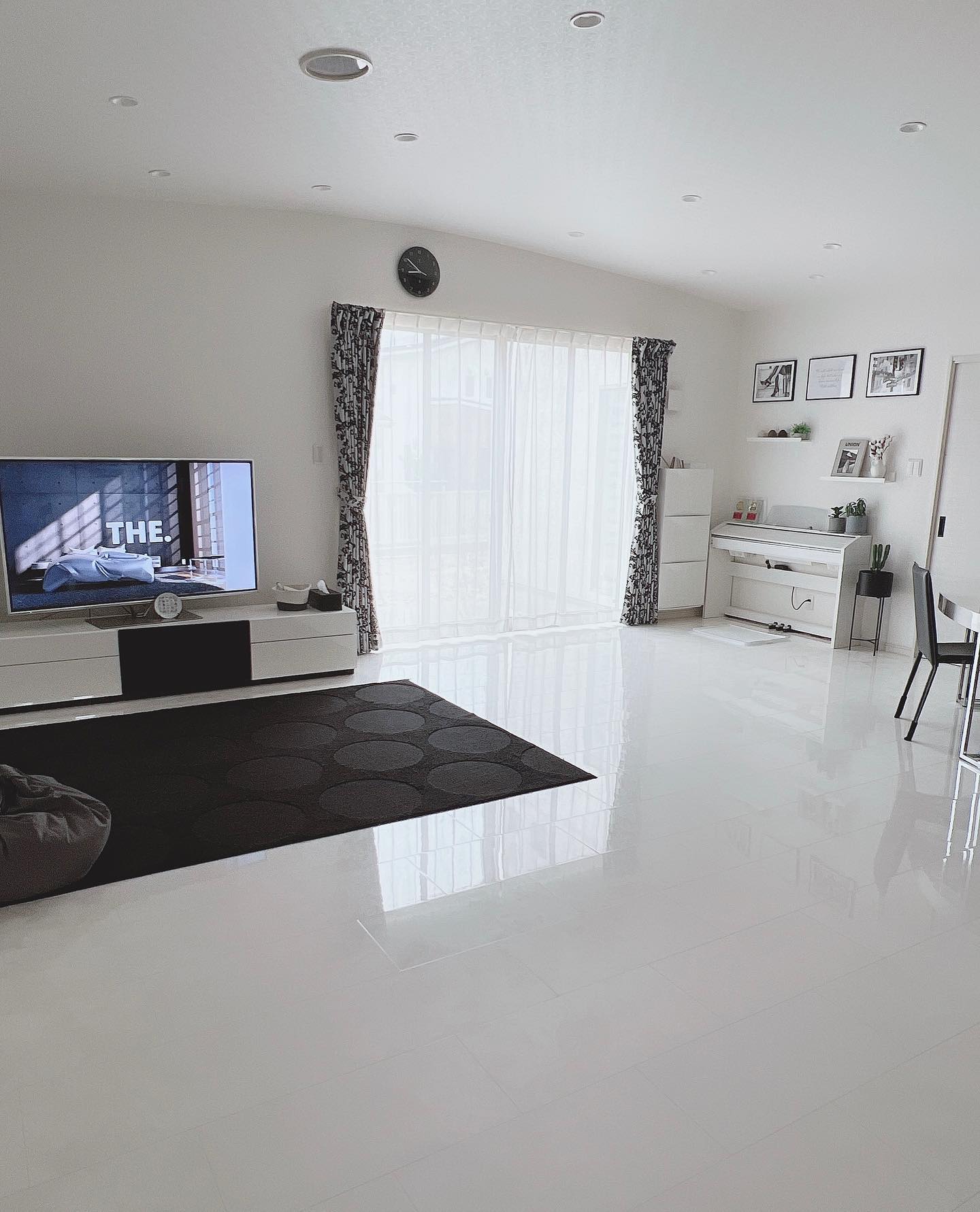 20. Leave an Open Floor for Music and Everyday Activities