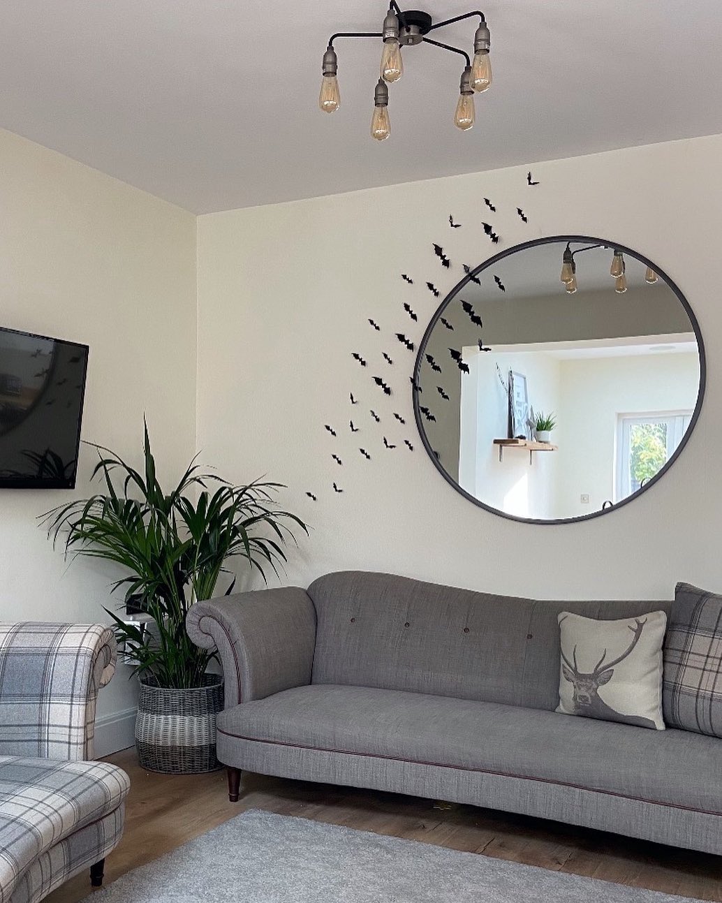 2. Give the Sofa Wall One Clear Circle