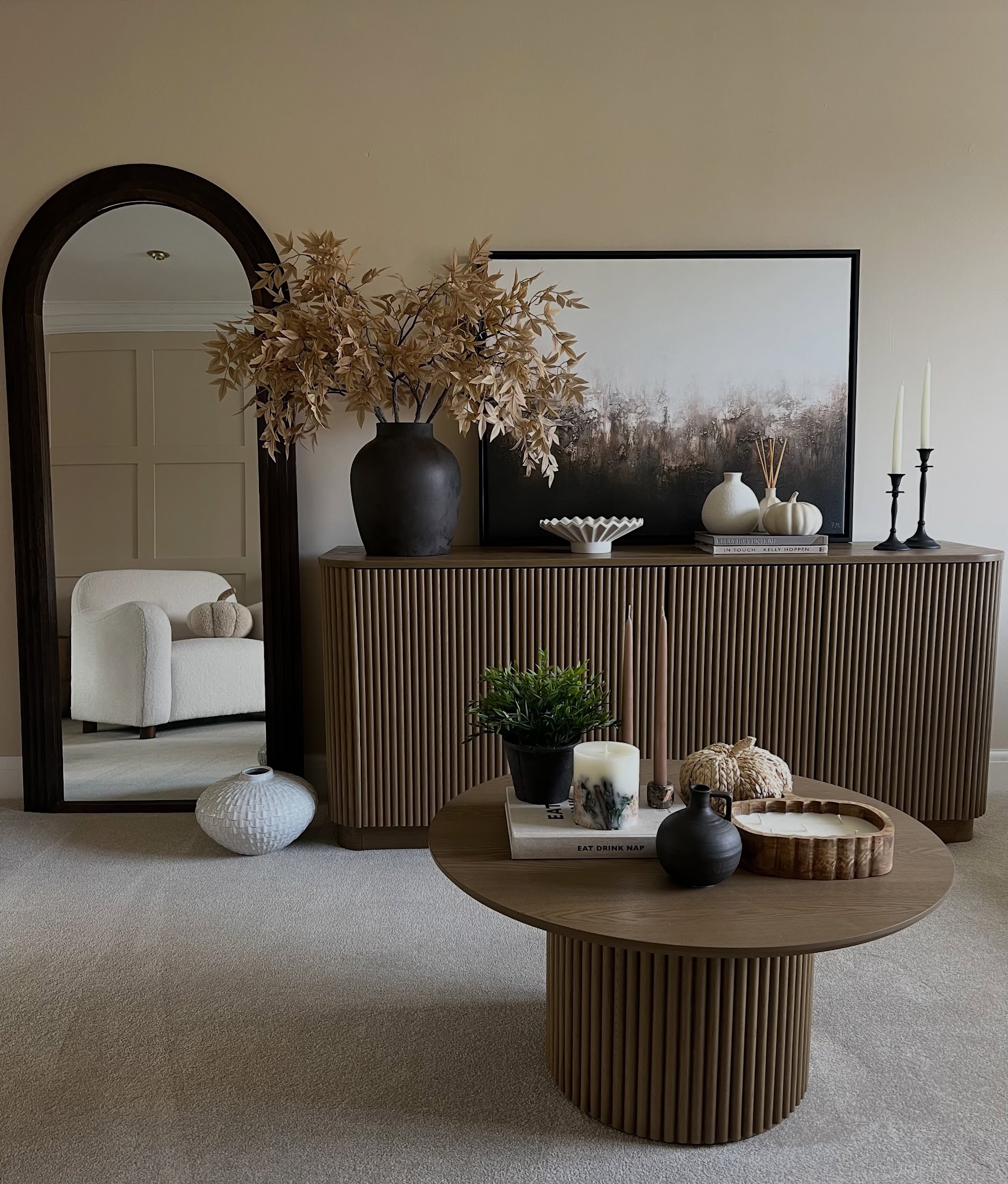8. Pair a Dark Arch with Fluted Furniture