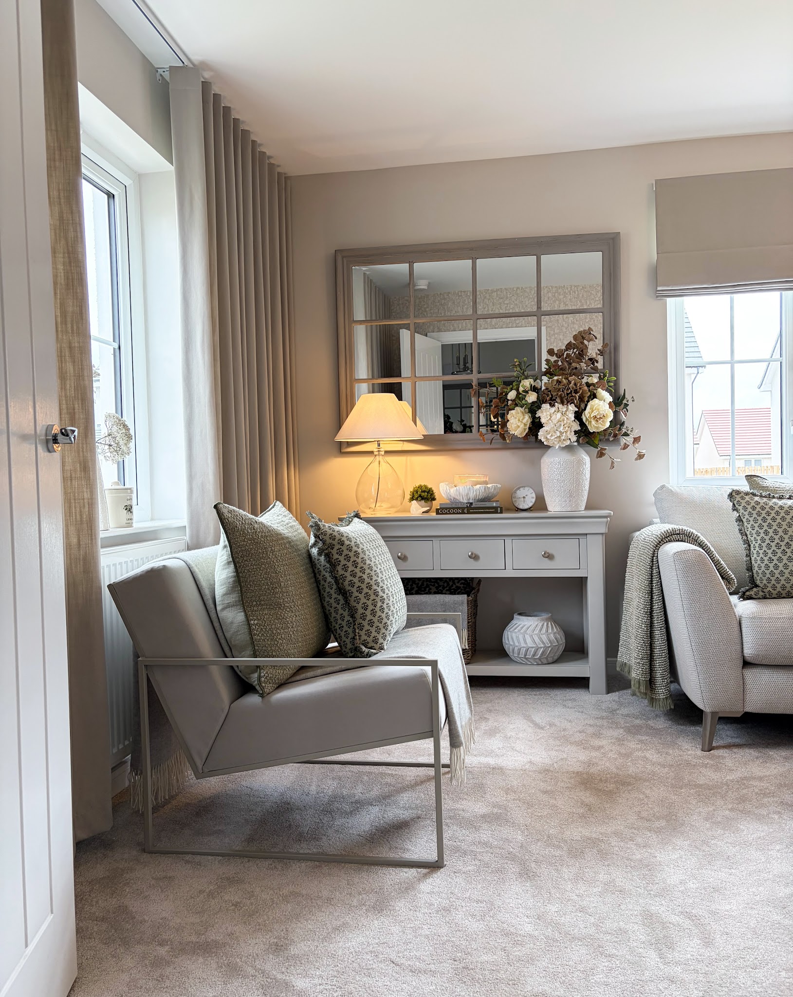 10. Create a Window Effect Above a Console
