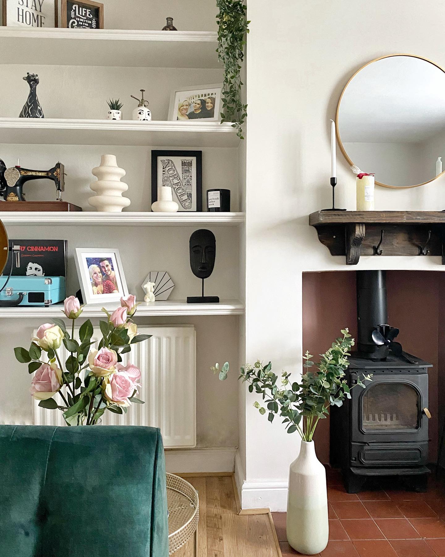 13. Give Collected Shelves a Simple Mirror Neighbor