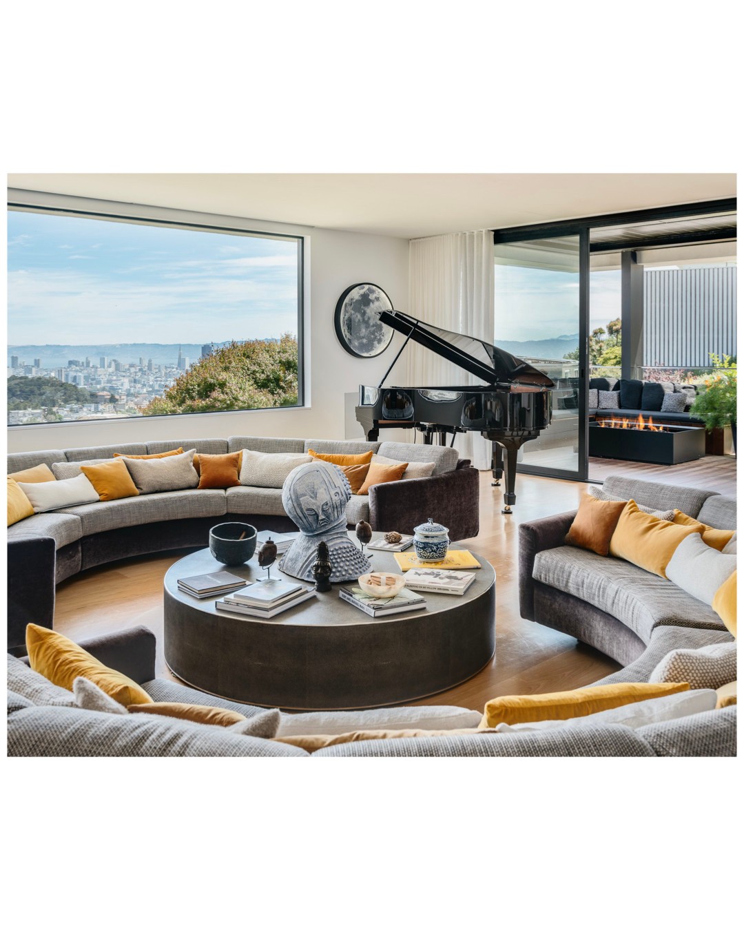 19. Arrange Curved Seating Around a Round Table