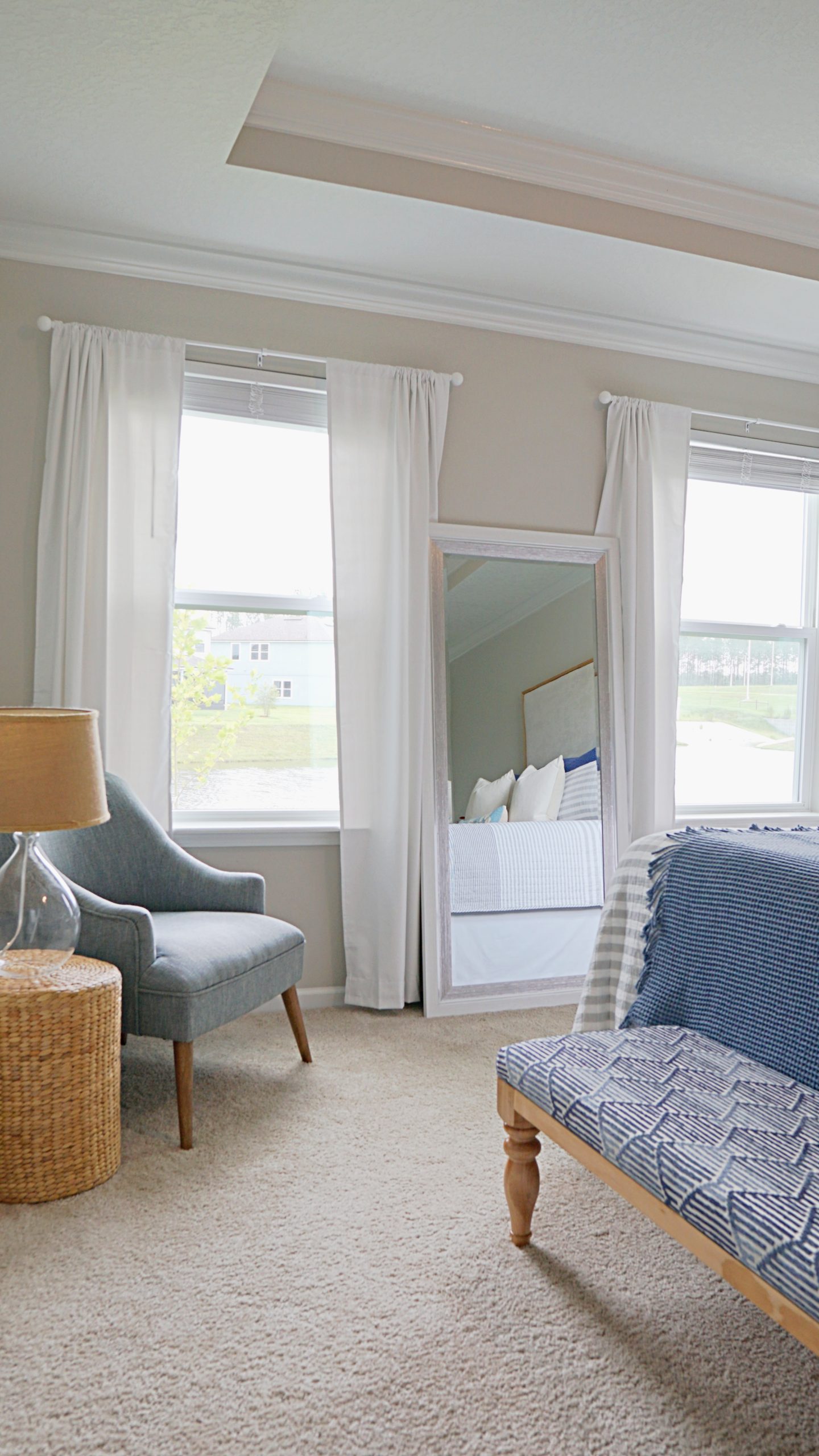 4. Create a Blue Reading Corner With Woven Texture