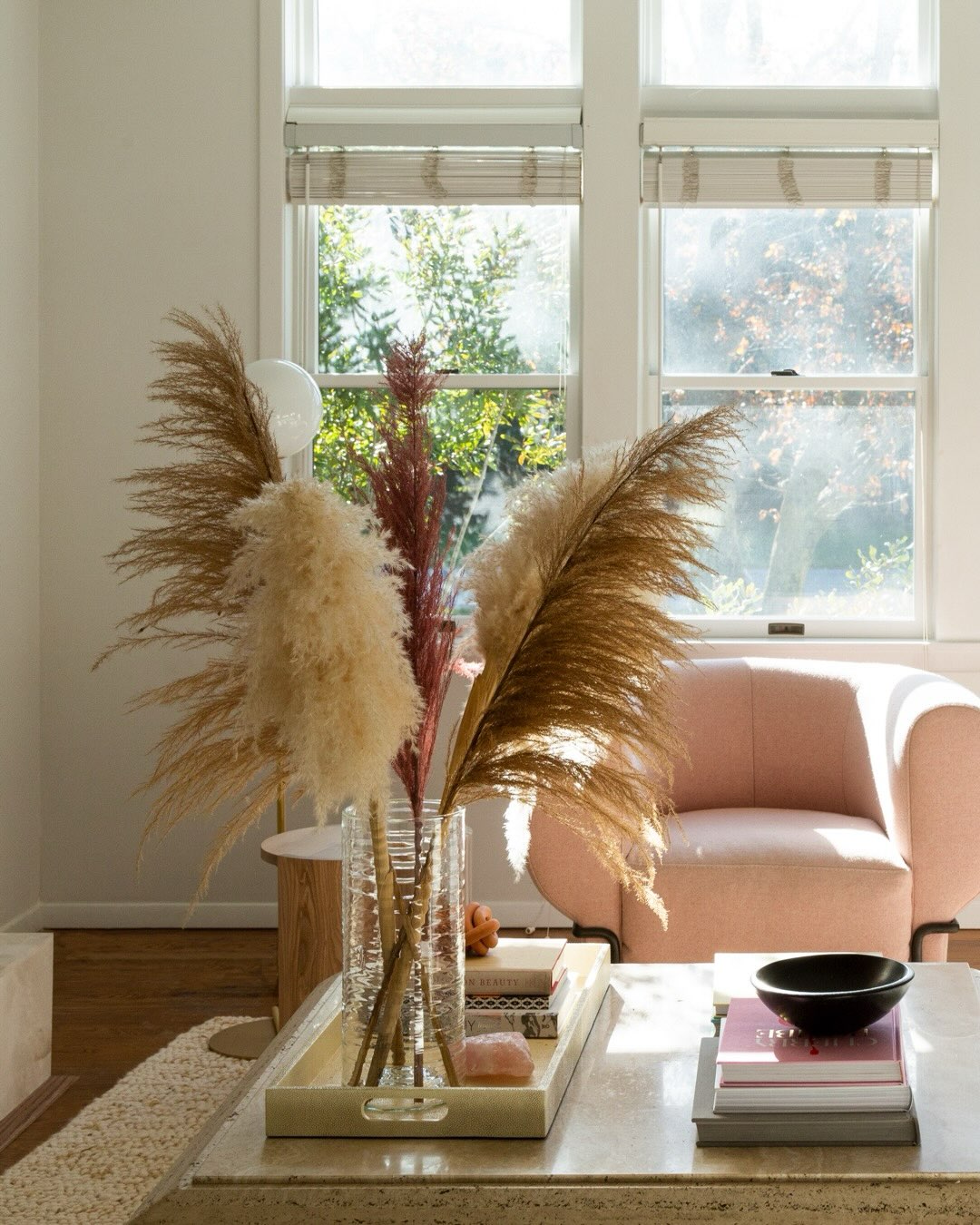2. Set Organic Texture Against Simple Furniture