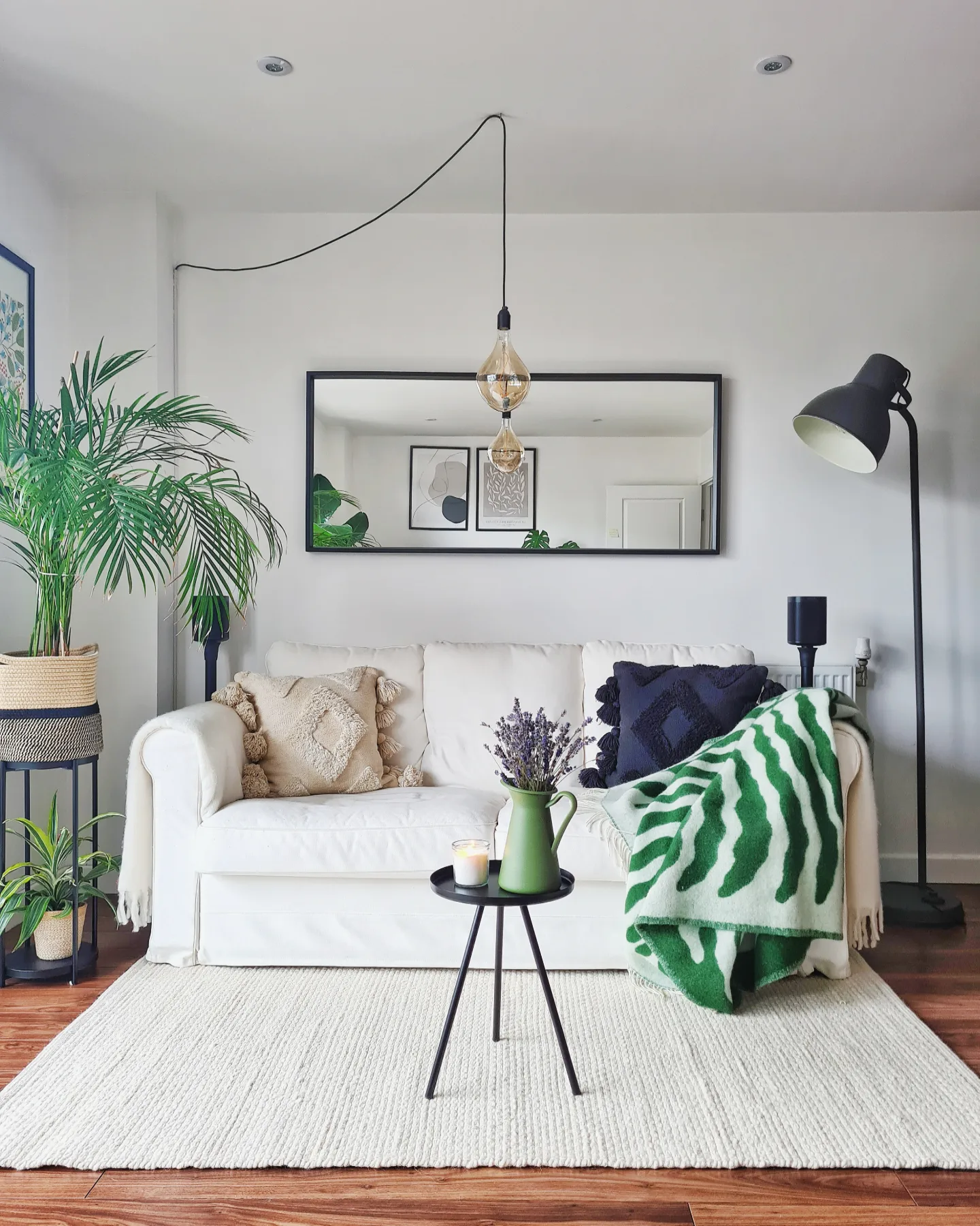 13. Repeat Thin Black Lines Around a Small Sofa