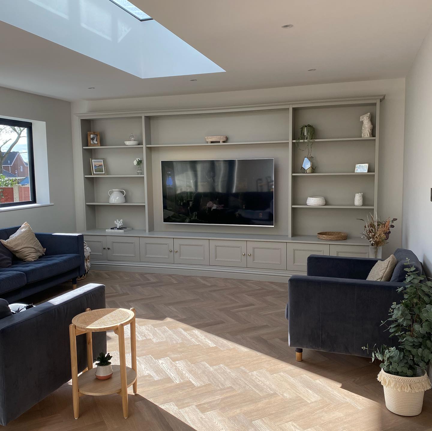 19. Leave Open Floor Around a Full-Width Media Unit
