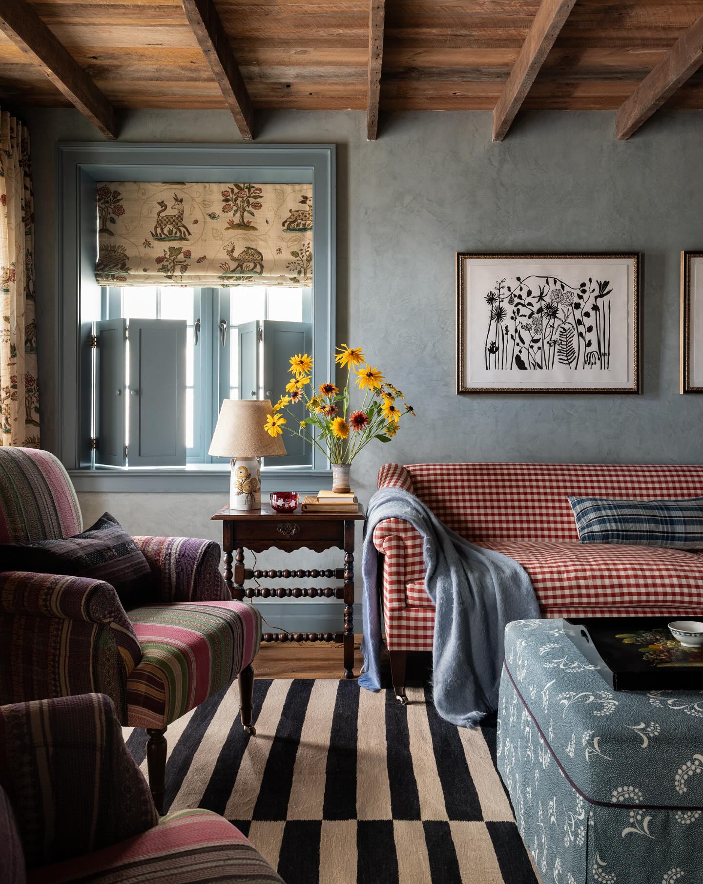 16. Anchor Busy Upholstery With Wide Rug Stripes