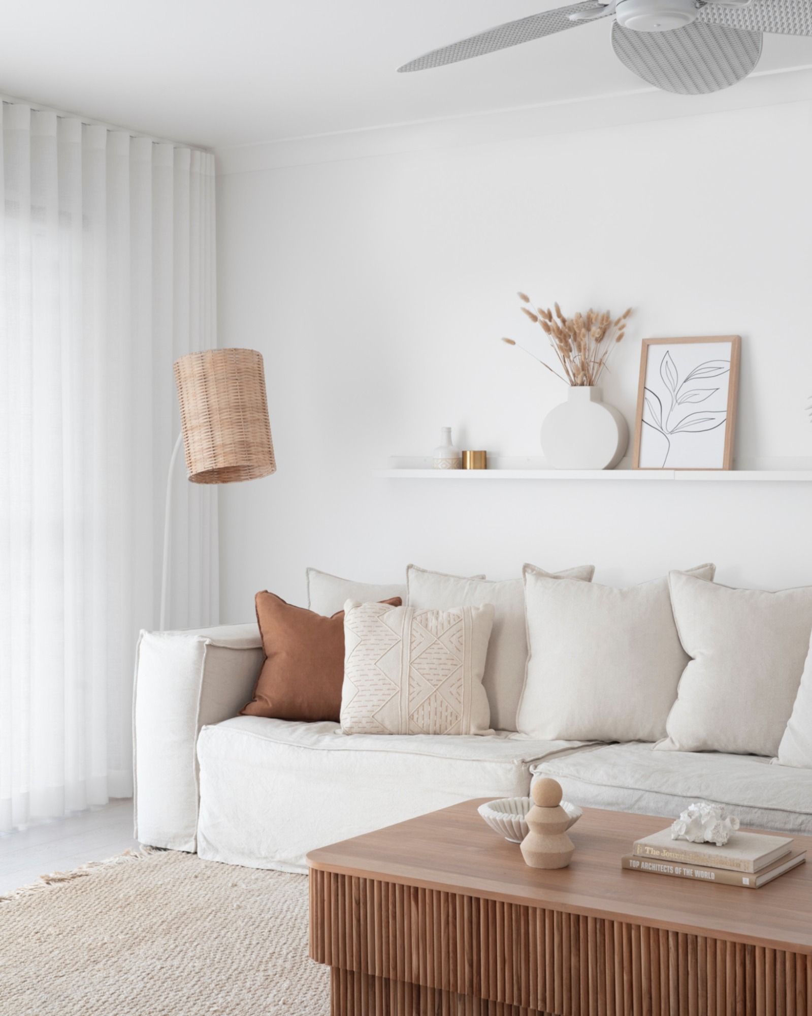 20. Keep a Picture Ledge Light and Uncluttered
