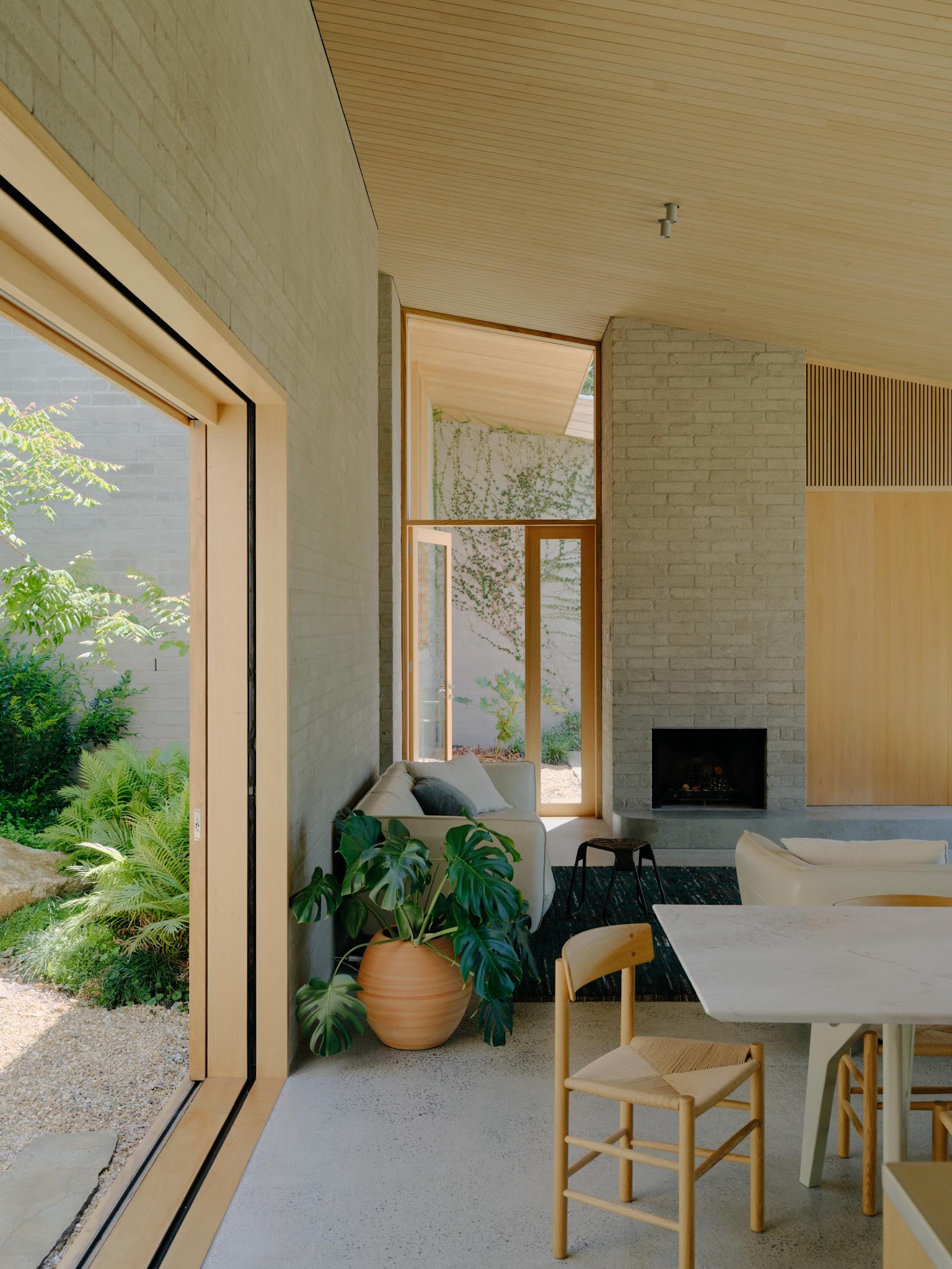 5. Bring Dining Close to a Garden View