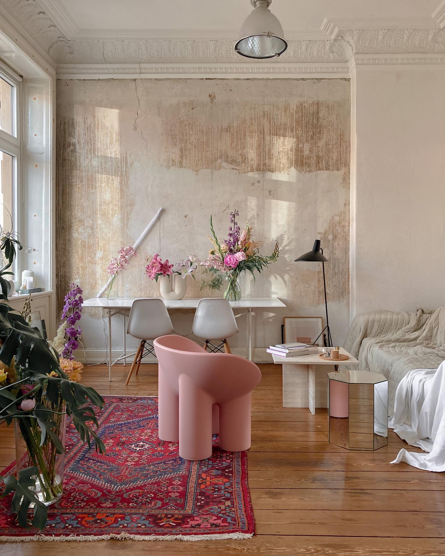10. Let a Sculptural Pink Chair Lead